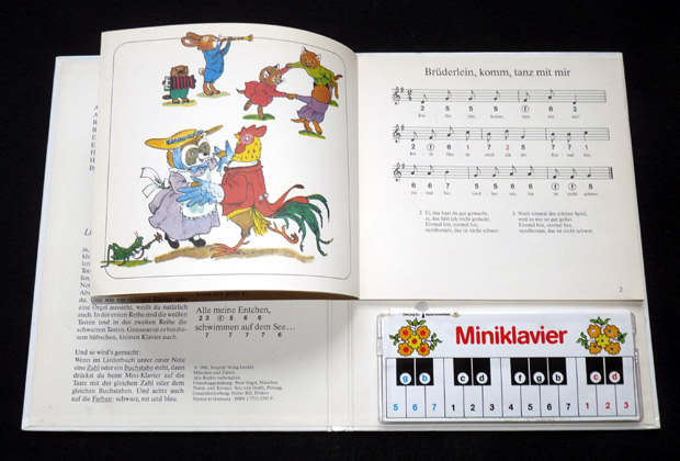 Richard Scarry's Favorite Christmas Carols